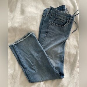 Gently used, Size 8/29 Frayed jeans!